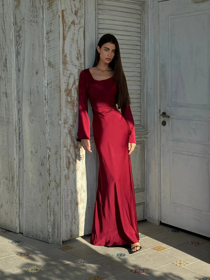 Robe Longue Ajustée à Manches Évasées