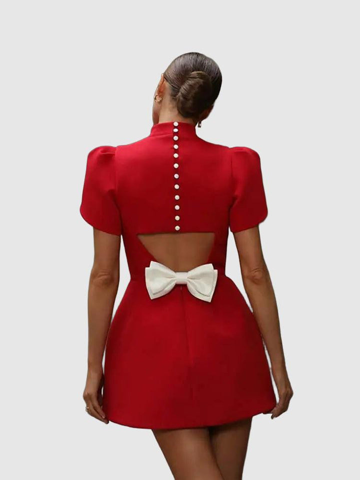 Robe Courte à Manches Bouffantes et Dos Découpé