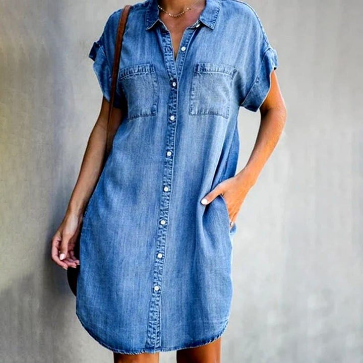 Robe Chemise Courte en Denim à Poches et Boutonnage Frontal