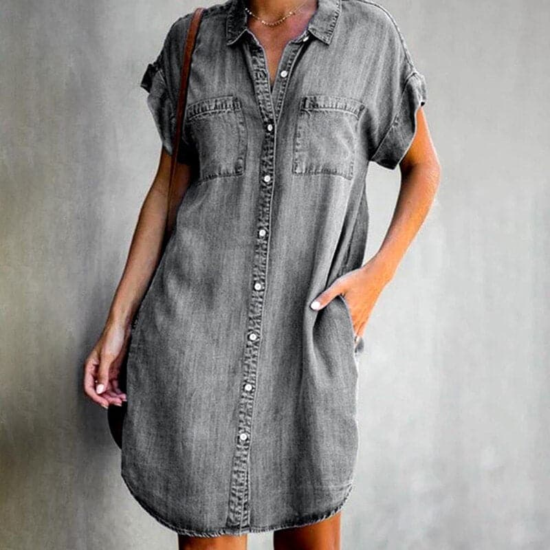 Robe Chemise Courte en Denim à Poches et Boutonnage Frontal