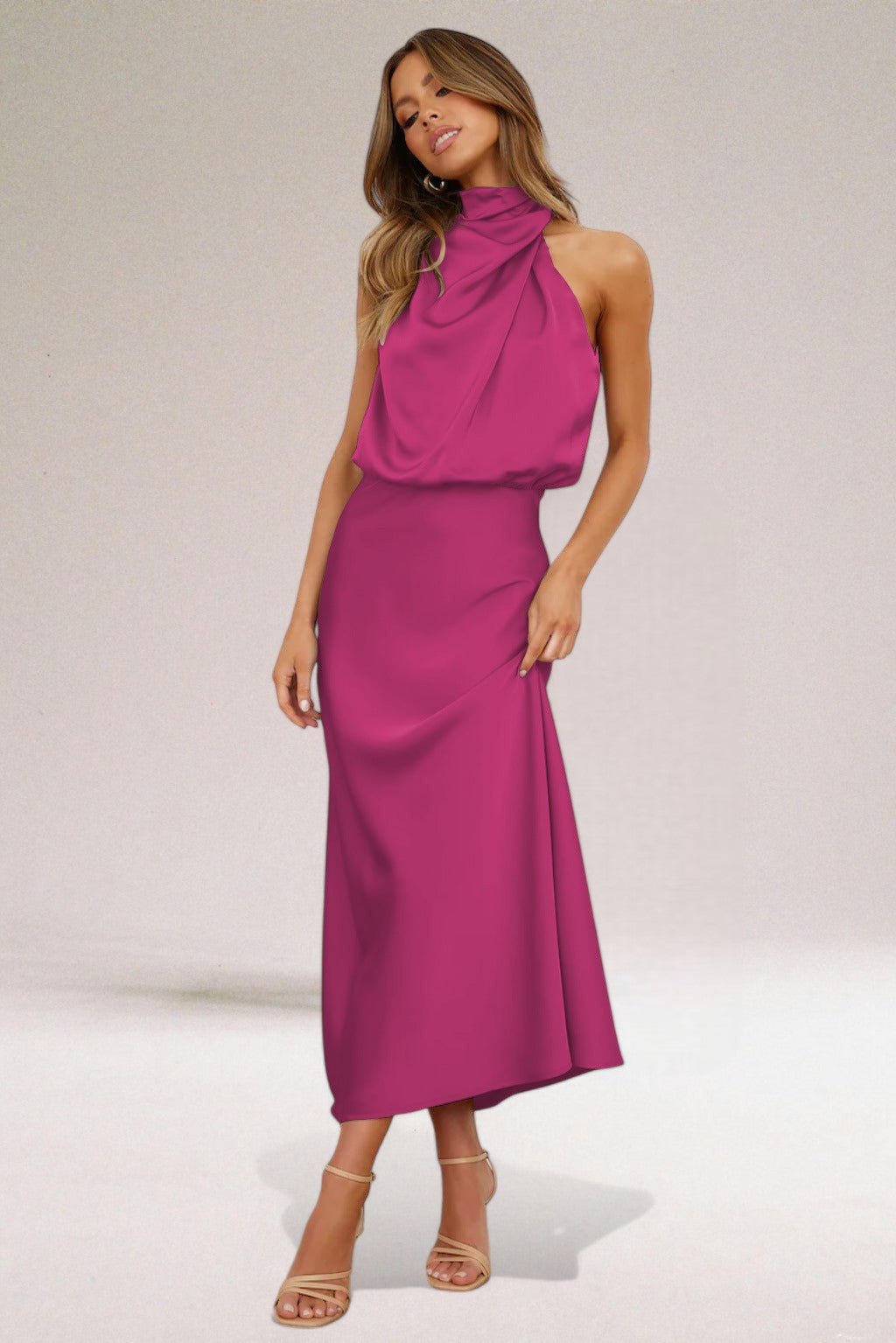 Robe Longue Drapée à Col Montant Sans Manches