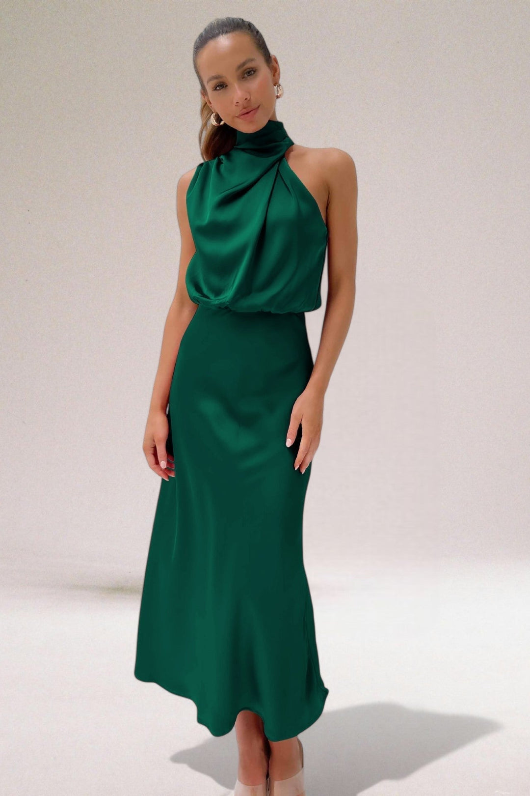 Robe Longue Drapée à Col Montant Sans Manches