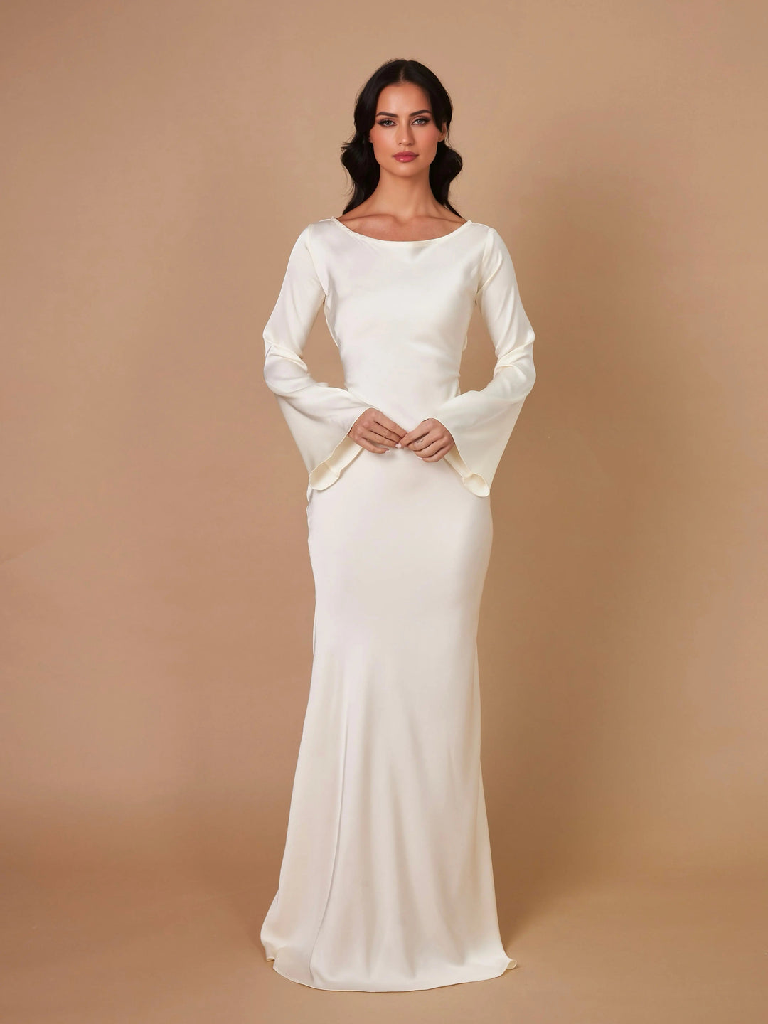 Robe Longue Ajustée à Manches Évasées