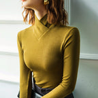 Pull Femme Col Montant Élégance Minimaliste