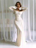 Robe Longue Ajustée à Manches Évasées