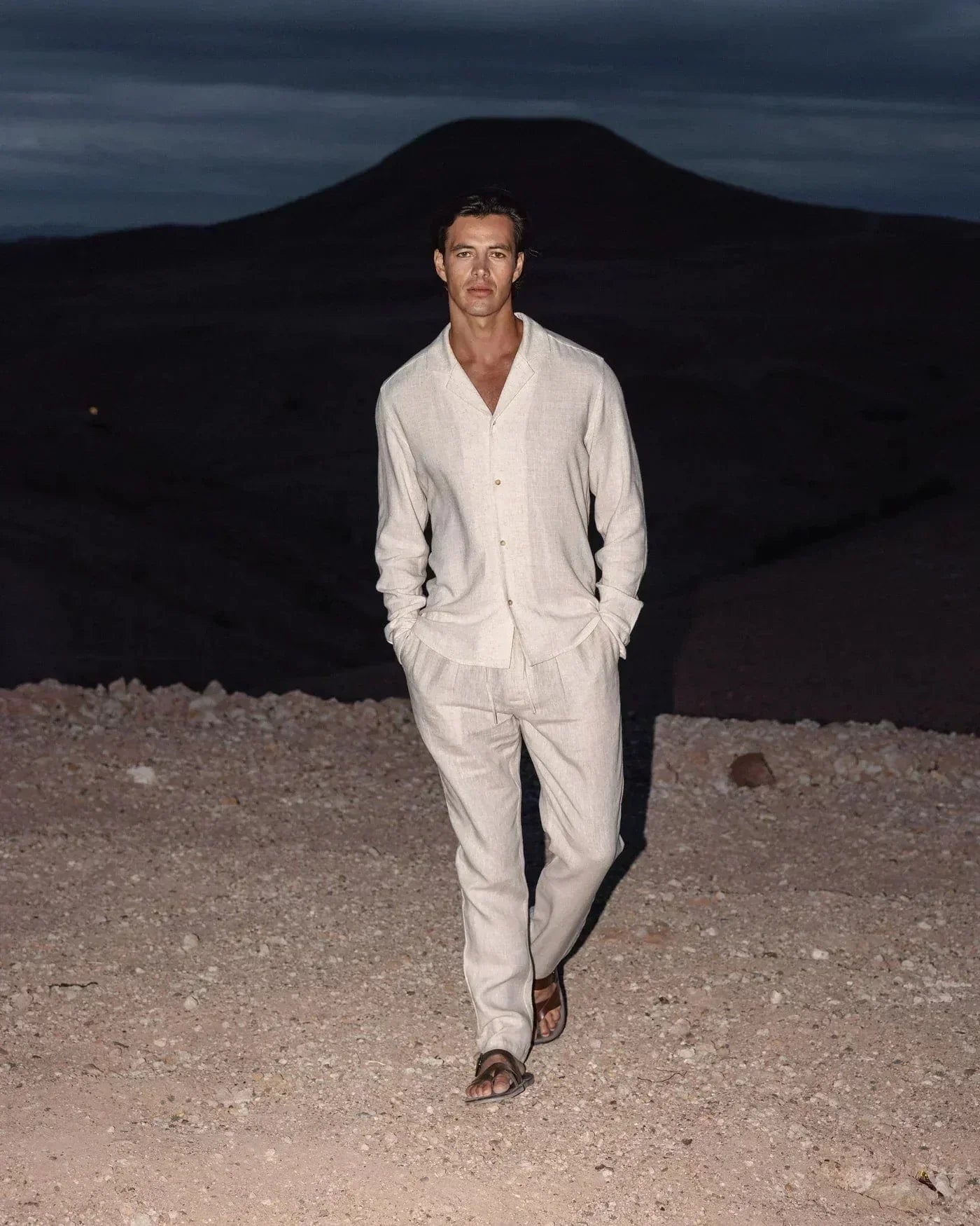 Ensemble Chemise et Pantalon Lin Élégant Confort Léger et Style Estival