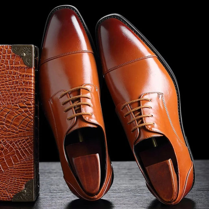 Chaussures Richelieu en Cuir Élégantes Style Classique et Finition Luxe