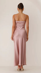 Robe Longue Satinée à Fente Latérale et Bretelles Fines