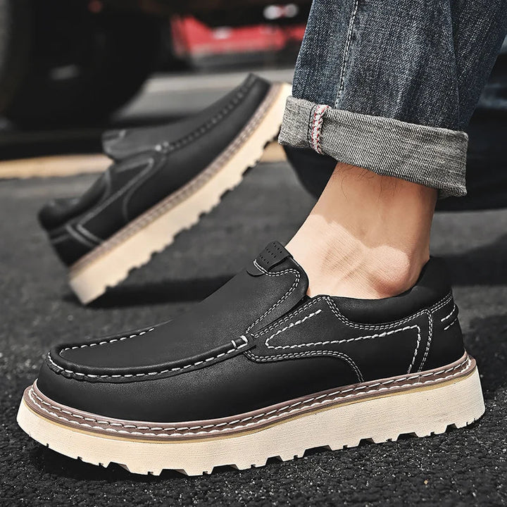 Chaussures Slip-On en Cuir Semelle Épaisse Confort et Style Urbain