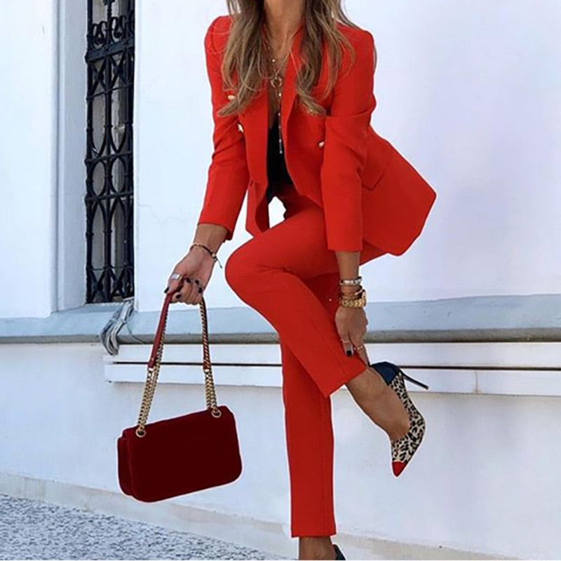 Ensemble Blazer Ajusté et Pantalon Cigarette