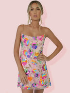 Robe Courte Fleurie à Bretelles Chaîne et Dos Nu