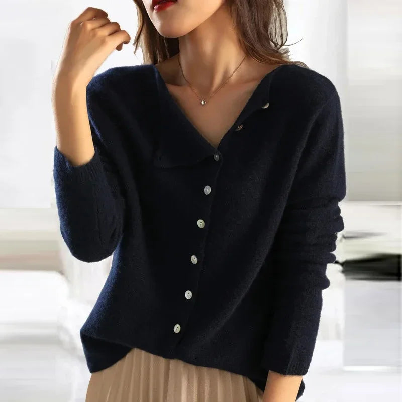 Cardigan Maille Fine à Boutons et Col V