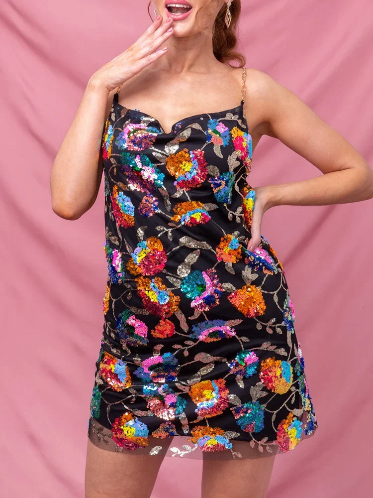 Robe Courte Fleurie à Bretelles Chaîne et Dos Nu
