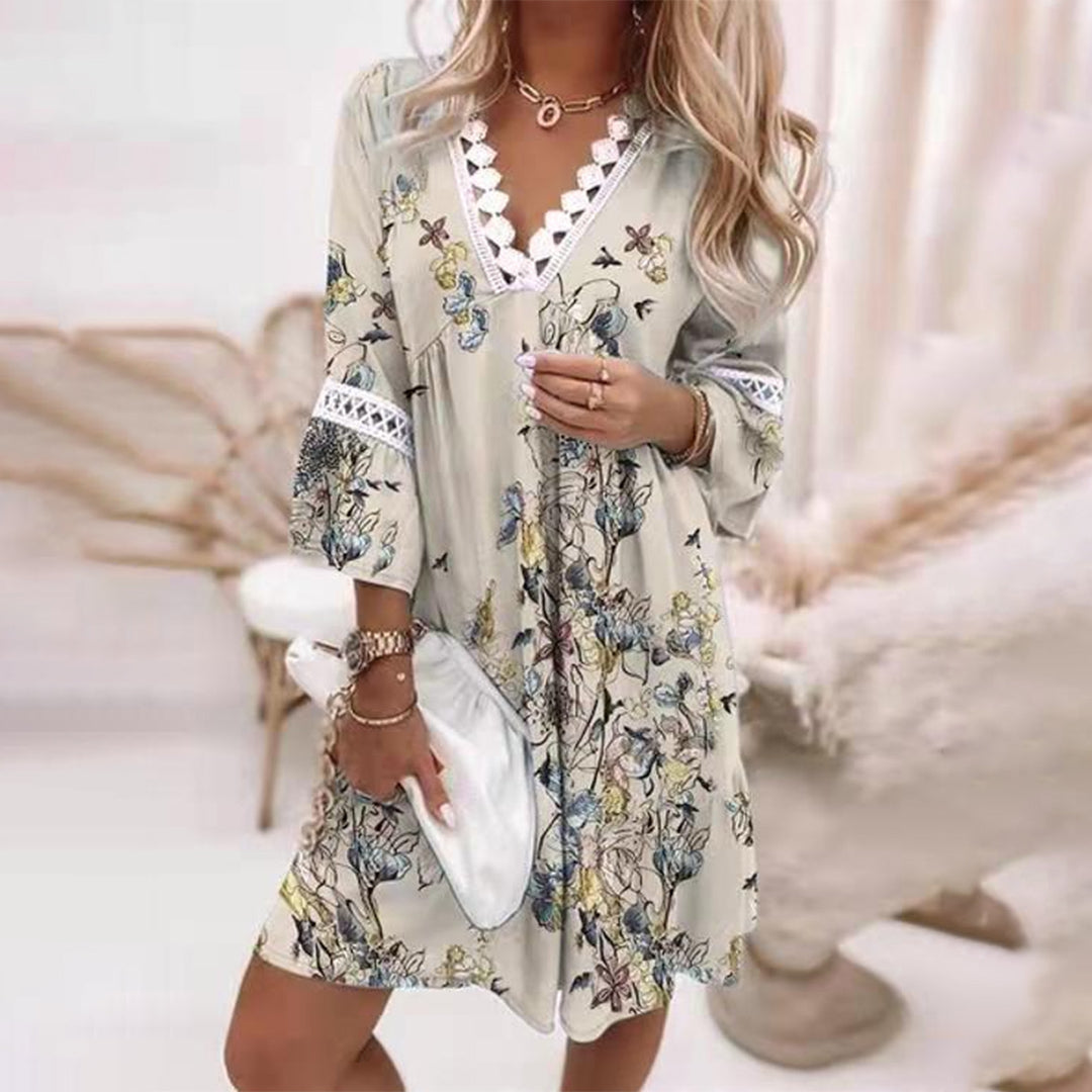 Robe Courte Imprimée à Col V Orné