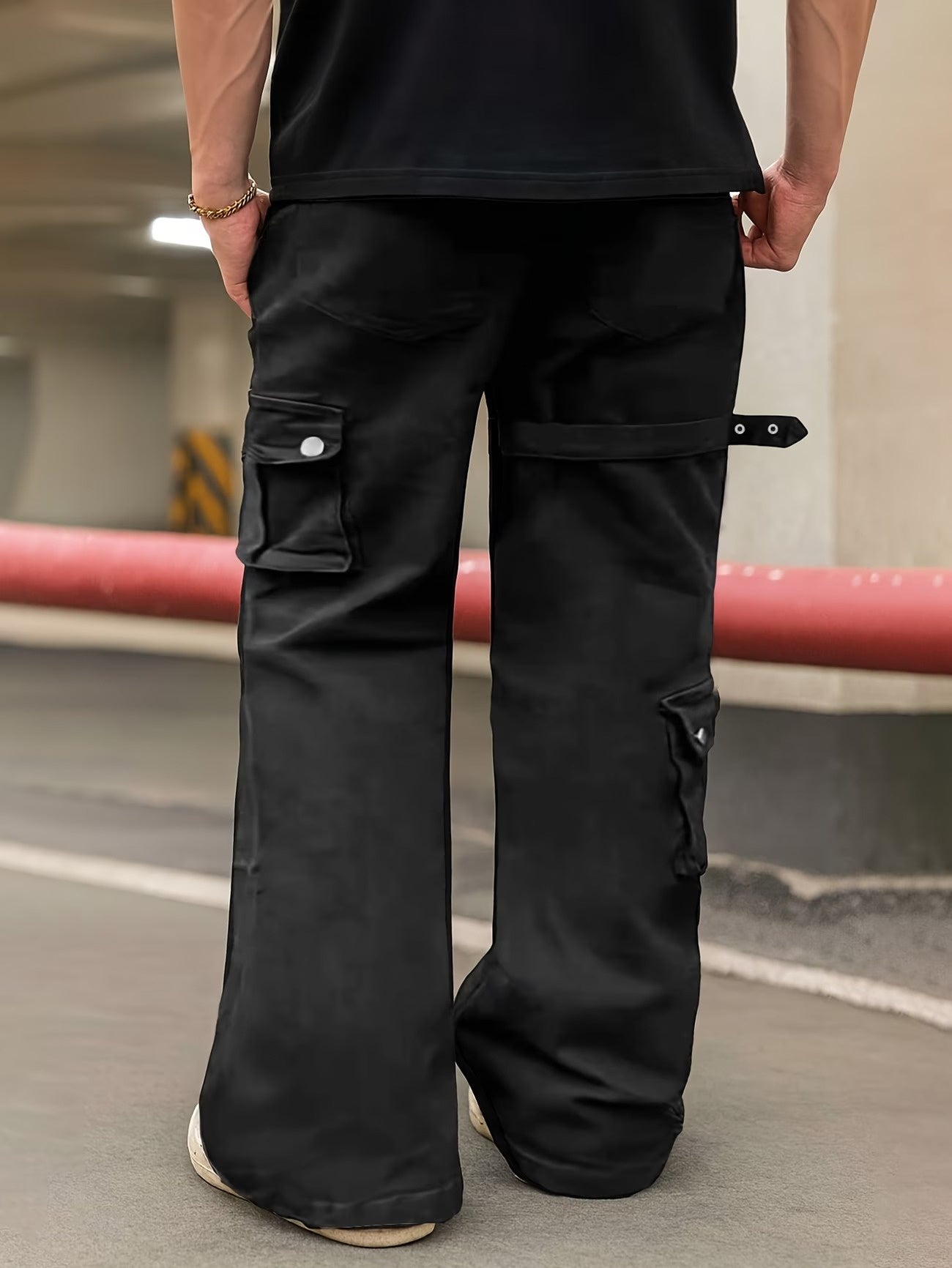 Pantalon cargo pour homme à jambe droite avec sangle décorative
