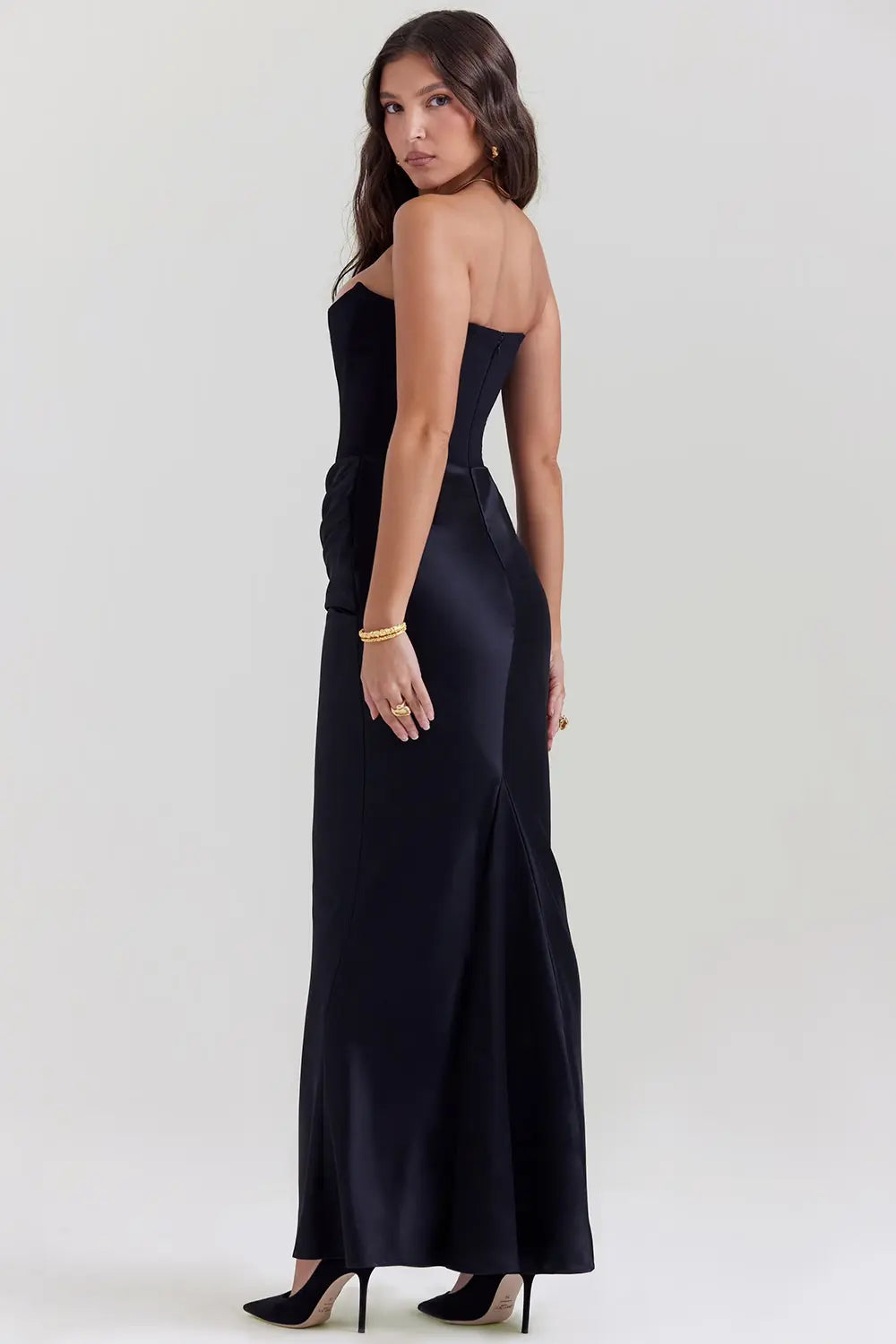 Robe Longue Bustier Drapée à Coupe Ajustée