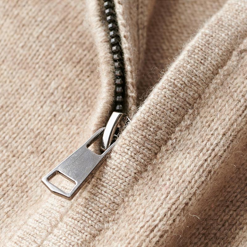 Pull Col Zippé Élégant Confort Doux et Style Moderne
