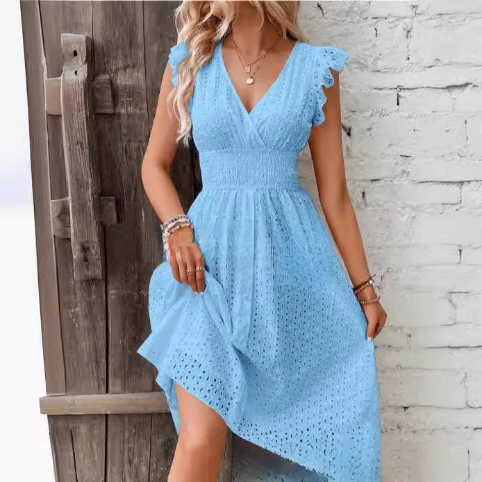Robe Midi Brodée à Col V Femme