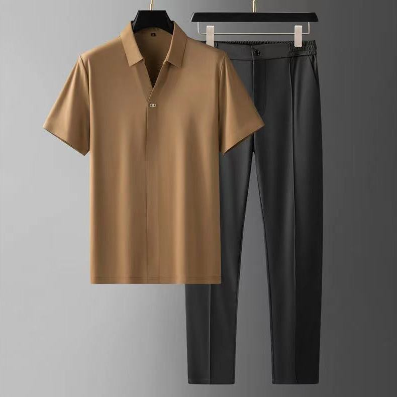 Ensemble Polo et Pantalon Élégant Confort Moderne et Style Minimaliste
